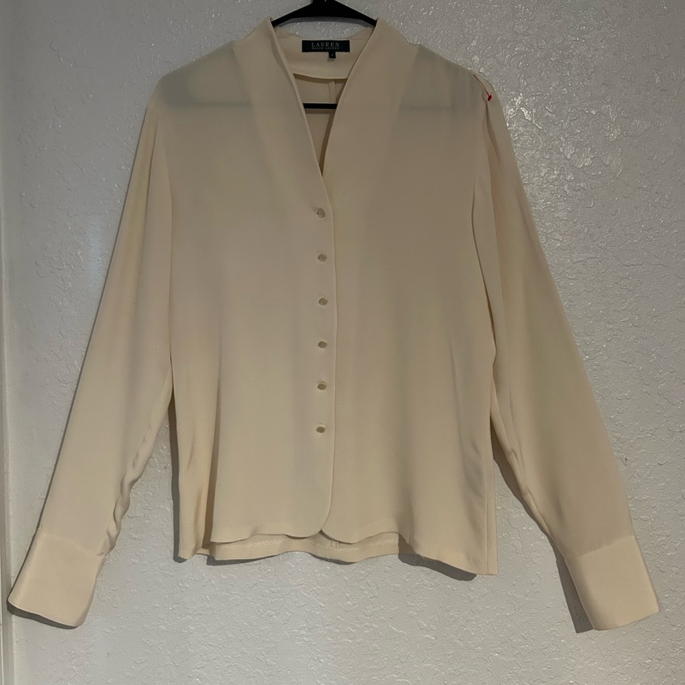Lauren By Ralph Lauren Cream Blouse, long sleeve, size 8, oval neck.